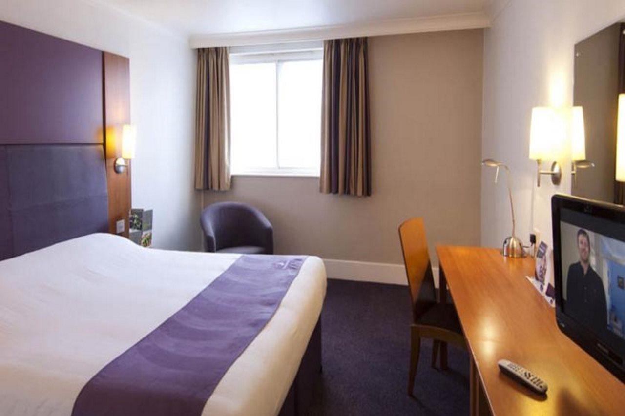 Premier Inn Bristol Filton Ngoại thất bức ảnh