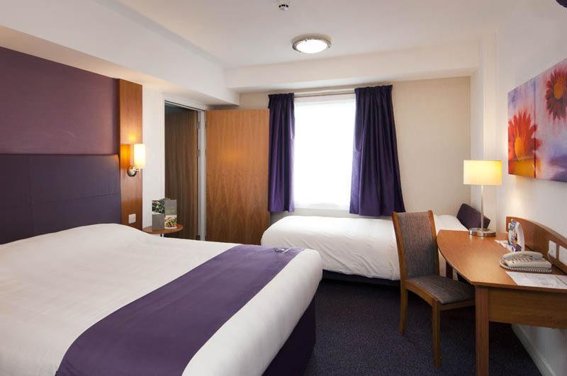 Premier Inn Bristol Filton Ngoại thất bức ảnh