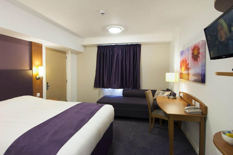 Premier Inn Bristol Filton Ngoại thất bức ảnh